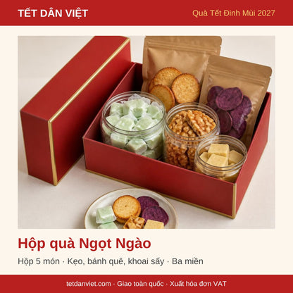 Hộp quà Tết Ngọt Ngào trong khung Tết Dân Việt – 5 món kẹo, bánh quê, khoai sấy