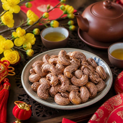 Hạt điều rang muối vỏ lụa Bình Phước BÀ TƯ hộp giấy 500g trên bàn trà ngày Tết (ảnh minh họa)