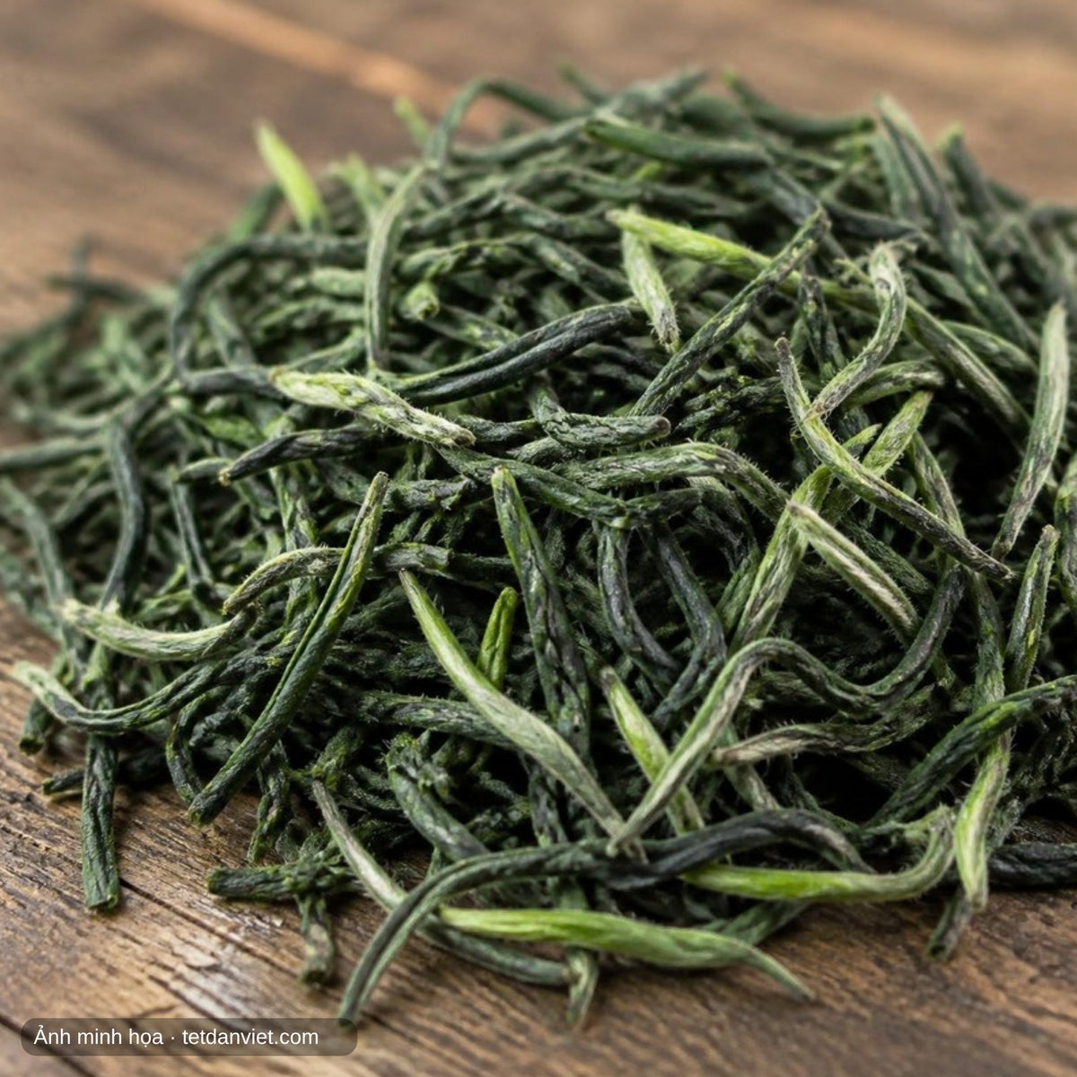 Cận cảnh búp chè non Tân Cương khô
